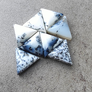 Agate Dendritique Naturelle AAA+ Cabochon Forme Triangulaire Pierre Précieuse Calibrée, pour la Fabrication de Bijoux Disponible en Toutes Tailles Pierre Non Montée - Product Image 6