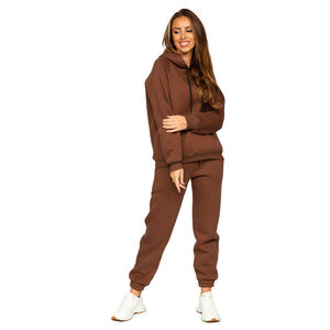 Conjunto Deportivo Personalizado para Mujer, Chaqueta con Cierre de Tela Reciclada de Alto Rendimiento, Pantalones Deportivos Ajustados, Ropa Deportiva Moderna para Exteriores - Product Image 5