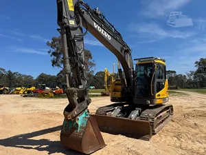 Excavadora de cadenas Volvo ECR145D con motor y caja de cambios hidráulicos HYDAC - Product Image 4
