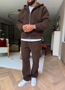 High Demand OEM Custom Logo Brown Drop Shoulder Men Sherpa Zip Hoodie Breathable Streetwear Hoodie For Men With Kangaroo Pockets - Product Image 4