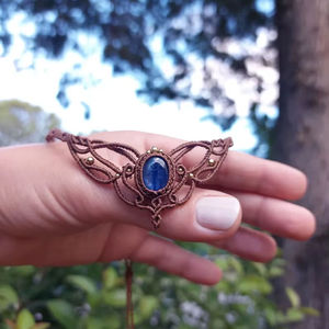 Gargantilla de Macramé con Mariposa Azul, Collar Hecho a Mano con Aleación de Zinc, Joyería Boho con Alas, Cadena de Bambú Clásica con Forma de Bola, Estilo Budista - Product Image 1