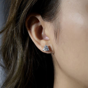 Pendientes de Diamantes Trilliant de Lujo, Cultivados en Laboratorio, Certificados por IGI, Color D E F, Claridad VVS VS, Oro, Oro Rosa, Oro Blanco, Plata - Product Image 1