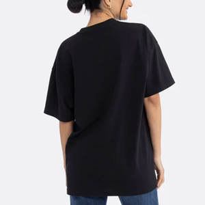 เสื้อยืดผู้หญิงทรงโอเวอร์ไซส์ สตรีทแวร์ ผ้าทริบลน์ รับผลิตตามสั่ง พร้อมสกรีนโลโก้ ขายส่ง - Product Image 4