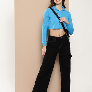 Como exportador mayorista, suministramos conjuntos de sudaderas con capucha de algodón duraderas para mujer que cumplen con altos estándares de calidad para los mercados de todo el mundo. - Product Image 1