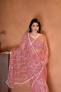 Sari indien traditionnel ethnique de créateur pour mariage, en tissu résille lourd, broderie et sequins, dernière collection moderne recyclée - Product Image 4