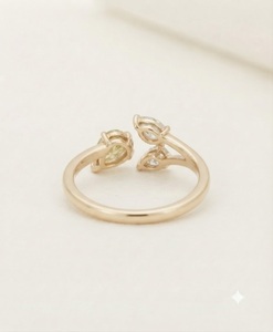 Anillo de diamantes luminosos con certificación IGI, amarillos y blancos, con diseño de bypass, 1.62ctw, tres piedras de diamantes cultivados en laboratorio, banda abierta en oro rosa de 14K - Product Image 4