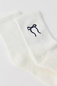 Chaussettes brodées pour femmes, style coréen, respirantes, esthétiques, en coton, mignonnes, avec nœud, écologiques, à compression, pour le streetwear - Product Image 4