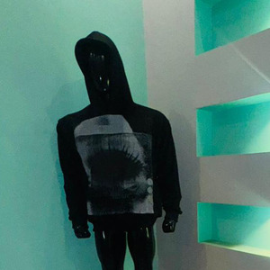 เสื้อฮู้ดดี้ผ้าฝ้ายเฟรนช์เทอร์รี่ผสมเนื้อผ้าคุณภาพดีสำหรับผู้ชาย ลวดลายพิมพ์สกรีน ดีไซน์ใหม่ ขายส่ง - Product Image 1