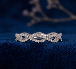 แหวนเพชรเลี้ยงในห้องปฏิบัติการทรงอินฟินิตี้ ทอง 14K แหวนแต่งงาน/หมั้น สามารถสวมซ้อนกันได้ 0.50 กะรัต - Product Image 1