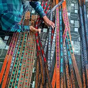 Cinturón Vaquero de Cuero Vacuno Rodeo International, Diseño Floral Azteca con Cuentas, Hebilla de Aleación con Diseño Artesanal, Longitud Personalizada - Product Image 6