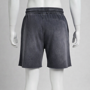 Shorts de sport unisexe personnalisables, vierges, respirants, en molleton de coton French Terry, avec cordon de serrage, effet délavé à l'acide et bords bruts, style vintage, pour la vente en gros - Product Image 2