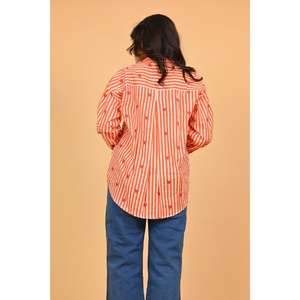 Chemisier en coton à boutons pour femme, imprimé cœurs rayés orange et blancs, manches longues, style décontracté et mignon pour la Saint-Valentin - Product Image 4