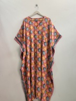 Lot de robes kaftan en soie crêpe vintage, robes kaftan en soie sari, robes maxi pour femmes