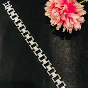 Elegante Brazalete de Cadena de Cobre Chapado en Oro y Plata - Diseño Geométrico Moderno para Unisex - Product Image 1