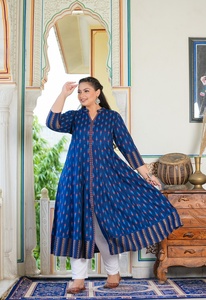 Kurta Anarkali de Rayón para Mujer, Talla Grande, Azul con Estampado Ikat, Cuello Mandarín, Mangas Tres Cuartos, Cómoda para Uso Diario - Product Image 1