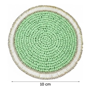 Sous-verres ronds faits à la main avec perles, vert et blanc, style bohème, napperons et dessous de plat - Product Image 6