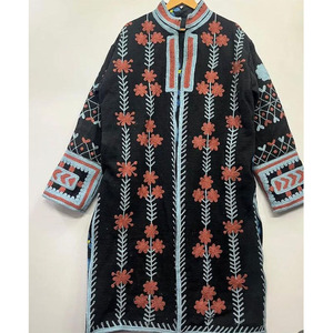 Kimono de terciopelo con bordado Suzani - Product Image 1