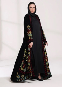 Abaya de luxe Loriya faite à la main de Dubaï avec hijab, dentelle texturée, perles florales, cardigan perlé, abaya modeste pour femmes musulmanes, EID 2026 - Product Image 3