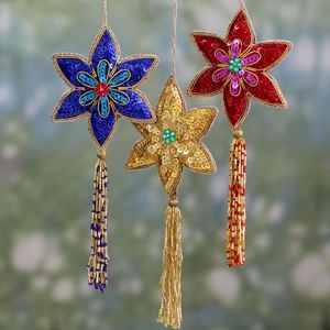 Llavero de árbol de Navidad hecho a mano, colgante floral con cuentas, adorno textil colgante, accesorio de regalo - Product Image 3