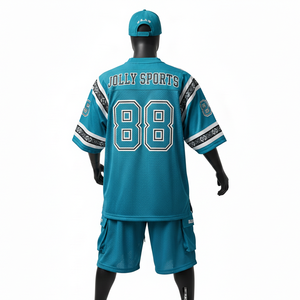 Conjunto de camiseta y pantalones cortos de fútbol para hombre, ligero, de poliéster, malla GSM, color verde azulado, paneles con bloques de color, logotipo personalizado con termoimpresión, conjunto corto para hombre - Product Image 2