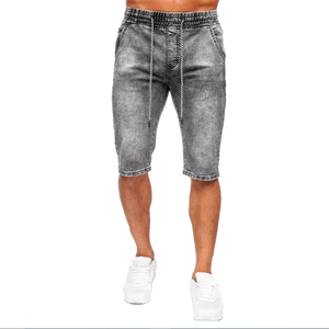 Shorts en jean pour homme Urban Utility, conçus pour les activités de plein air et l'usage quotidien - Product Image 5