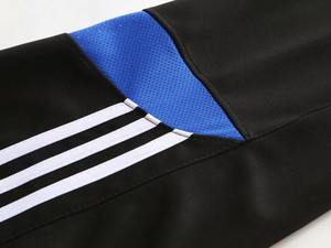 Pantalon slim de luxe pour homme, confectionné en tissu doux et respirant, offrant un confort extensible et un look élégant et raffiné. - Product Image 2