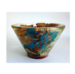 Cuenco contemporáneo de resina epoxi y madera con vetas naturales del madera y superficie de resina pulida para decoración - Product Image 3