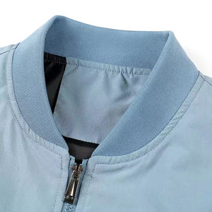 Blouson Bomber en Daim Lourd de Haute Qualité pour Homme, Veste Coupe-Vent Personnalisée à Fermeture Éclair avec Col Rabattable - Product Image 3