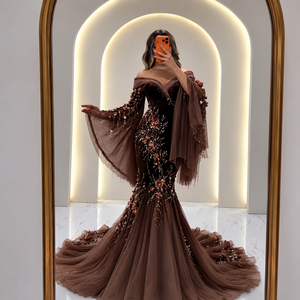 Robe de soirée sirène de luxe marron chocolat avec perles et appliques, taille naturelle, broderie florale 3D et manches transparentes spectaculaires - Product Image 1