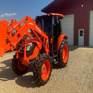 Tracteur Mini Diesel Kubota 40 CV en Gros, Options 4x4 et 4x2, avec Moteur 70 CV ou 90 CV, Boîte de Vitesses Robuste pour Usage Agricole - Product Image 6