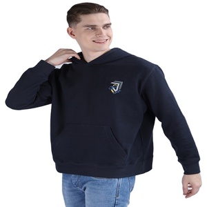 เสื้อฮู้ดขนแกะลำลองสำหรับผู้ชายพิมพ์ลายโลโก้โอเวอร์ไซส์ - Product Image 3