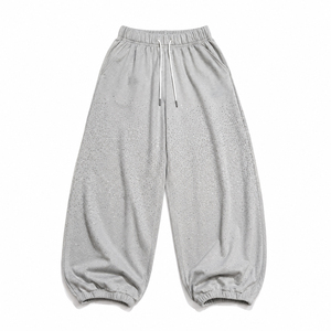 fabricante de pantalones deportivos personalizados para mujer |   Pantalones deportivos holgados estilo Y2K para mujer |   pantalones deportivos para mujer para la universidad - Product Image 1