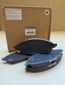 Nuevas Pastillas de Freno de Tambor Delanteras Hidráulicas MOPAR para Fiat 124 Spider (1966-1985) Autos y Bicicletas - Product Image 1