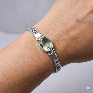 Bracelet chaîne bohème fait main en argent sterling 925 plaqué rhodium pour femme, avec améthyste verte taille ovale sertie clos, idéal pour les fêtes - Product Image 1