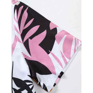 Chemise boutonnée à manches courtes pour hommes, rose et blanc, à motifs de feuilles tropicales, ensemble 2 pièces avec short assorti, tenue de plage hawaïenne décontractée - Product Image 2