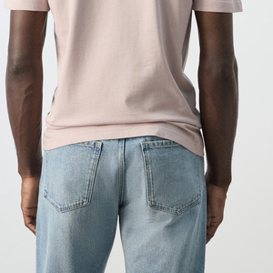 T-shirt en jersey pour homme, texture lisse, look contemporain, col rond avec logo, couleur unie, manches courtes - Product Image 6