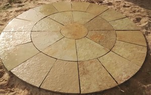 Carreaux de pierre de chaux jaune Shahabad naturels non polis, modernes, durables et de qualité supérieure, coupés à la machine, pour revêtements de sol résidentiels et pavage extérieur - Product Image 4