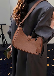 Bolso Tote Elegante Vintage para Mujer de Beena, con Paneles, Cierre de Cremallera, PU Impermeable, Duradero, para Uso Diario en Invierno, de Algodón Sólido - Product Image 2