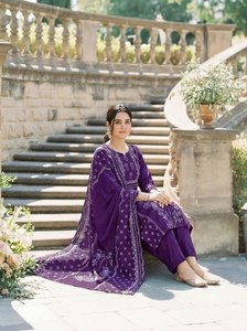 NOUVEAUTÉ : Ensemble Salwar Kameez pour femme Zain Exports (Kurti, Pantalon, Dupatta, Sous-vêtement) en tissu mousseline de coton imprimé numérique réversible - Product Image 2
