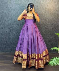 Kurti de Lujo con Bordado de Seda y Algodón Naryanpet Tradicional, con Dupatta de Tela, Ropa Casual, Precio al por Mayor, Prenda Étnica, Color Morado - Product Image 4