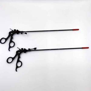 Instruments chirurgicaux laparoscopiques électriques réutilisables de classe II de haute qualité en acier médical, pinces, grappes, ciseaux personnalisés - Product Image 2