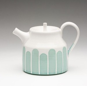 Théière Premium en forme de marguerite avec bec verseur fluide, poignée confortable et corps isotherme, idéale pour servir le thé - Product Image 2