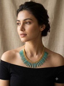 Collier Statement Bohème Fait Main en Turquoise Naturelle avec Perles Pointues, Plaqué Or, Laiton et Pierres, Bijou Unisexe pour Fête, Style Indien - Product Image 2