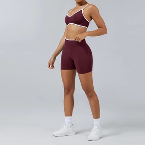 Ensemble de sport 2 pièces pour femme, personnalisé, de haute qualité, soutien-gorge de sport et short respirants en Spandex/Nylon, idéal pour l'entraînement et le yoga - Product Image 4