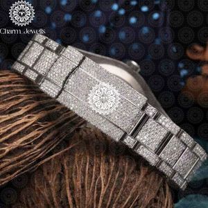 Montre de luxe Charm_Jewells en acier inoxydable, bracelet de 20 mm, fermoir pliant, mouvement à quartz unisexe - Product Image 4