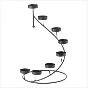 Support à bougie en métal au design haut de gamme, élégant porte-bougie décoratif, accent d'intérieur, décoration de table de salon - Product Image 2