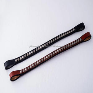 Brida de cuero Premium con banda para cejas con tachuelas Fabricante de India banda para cejas de cuero inglés genuino personalizada - Product Image 3