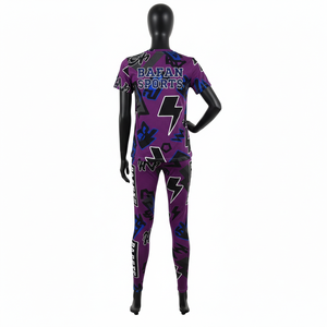 Conjunto de Lujo: Camiseta Marrón de 300GSM y Leggings de Compresión de 260GSM con Paneles Acanalados en los Hombros y Estampado 3D Puff - Product Image 2