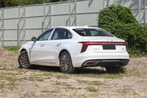 Nuevo Auto a Gasolina FWD 2025 Hongqi H5 1.5T DCT Sedán Mediano de 4 Puertas y 5 Asientos, 215 km/h, Vehículo a Gasolina para Adultos - Product Image 5