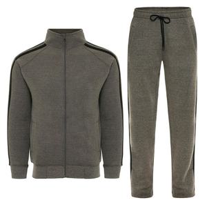 Vêtements de sport en gros, ensembles de jogging deux pièces en molleton technique, personnalisés, pour hommes, unis, rayés, avec fermeture éclair. - Product Image 6